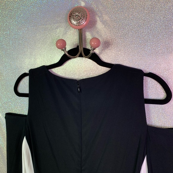 Lauren Ralph Lauren | Cold Shoulder Dress - Picture 7 of 7